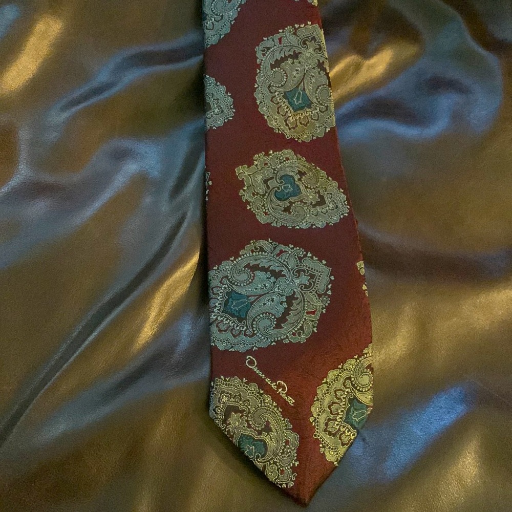 🌞3/$20 Vintage Oscar de la Renta Tie